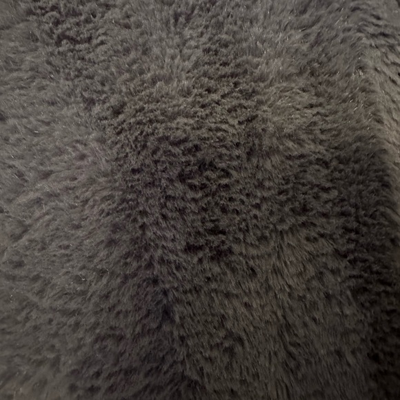 Reversible Gray Quilted Puffer with Faux Fur Jacket Reverses for 2 looks! - Picture 3 of 4